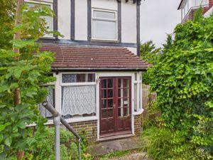 Photo 5- click for photo gallery